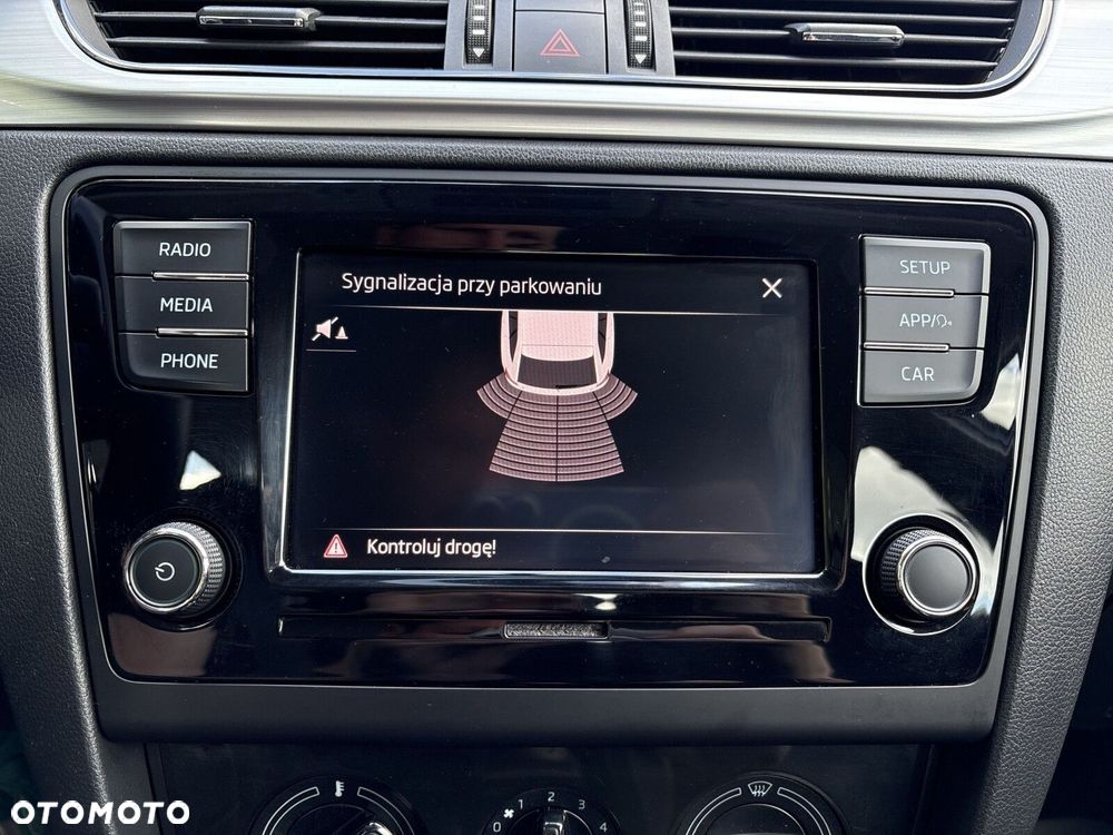 Skoda RAPID Spb 1.0 TSI Ambition - 24