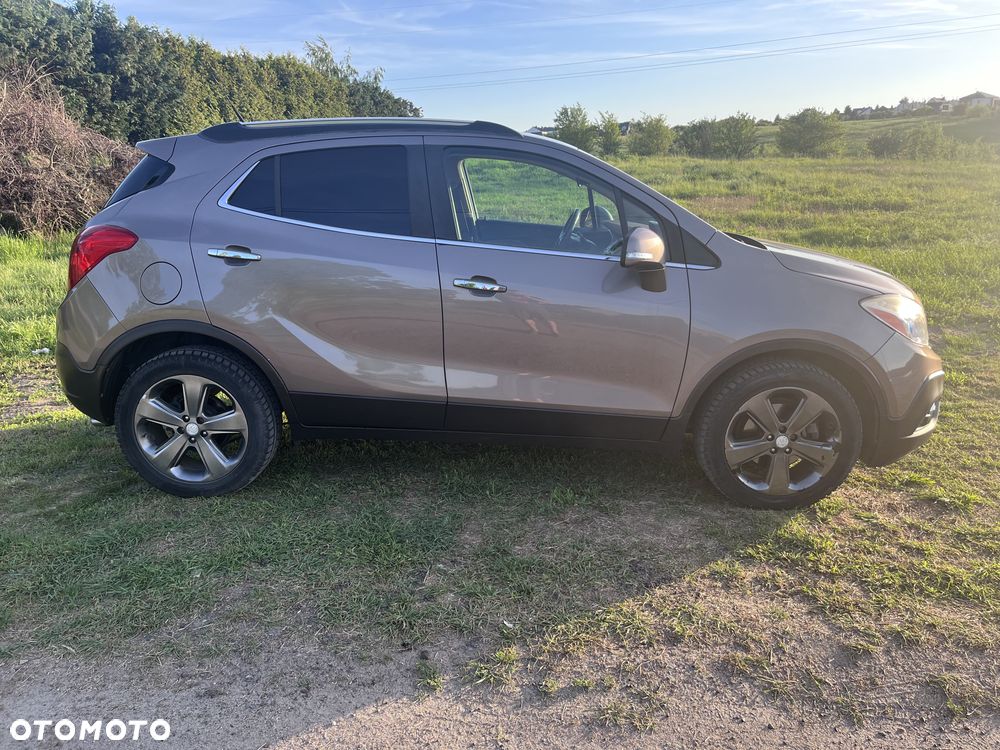 Buick Encore - 2