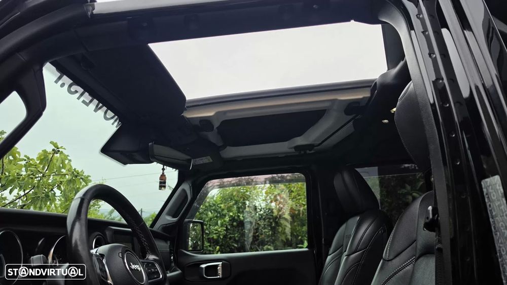 Jeep Gladiator 3.0V6 MultiJet AWD Auto Overland — fotografia 34