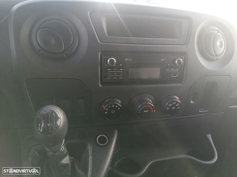 Renault Master 2.3 DCI - 11