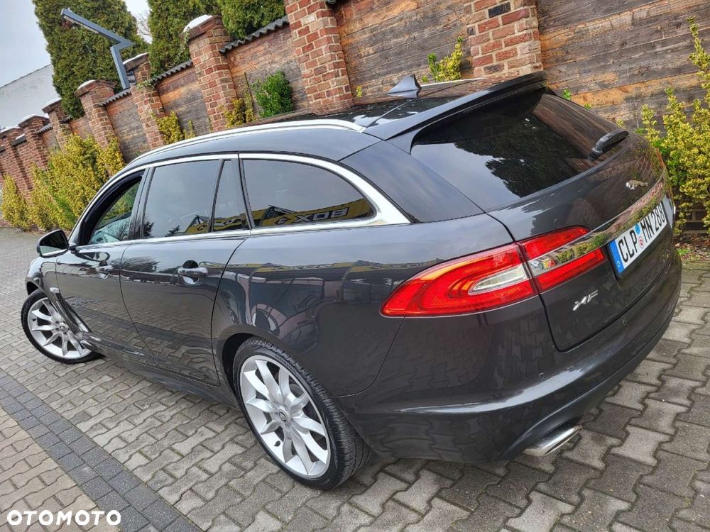 Jaguar XF - 5