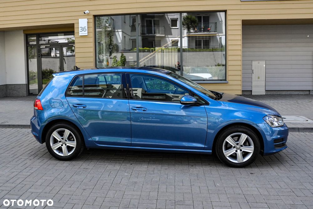 Volkswagen Golf - 5