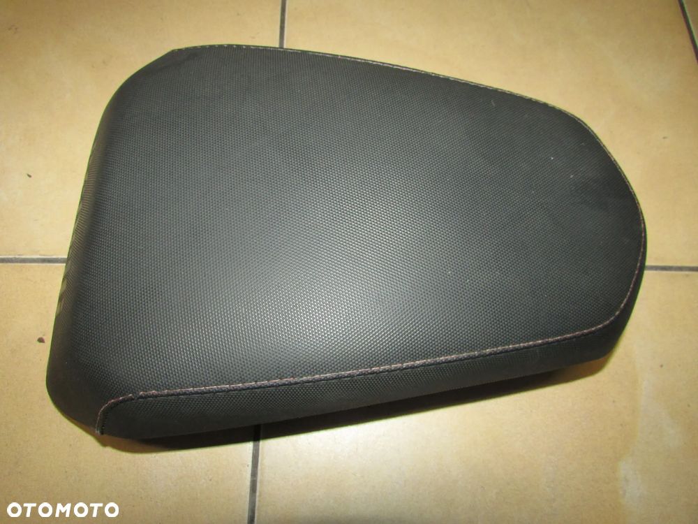 Benelli BN 125 siedzenie pasażera - 1