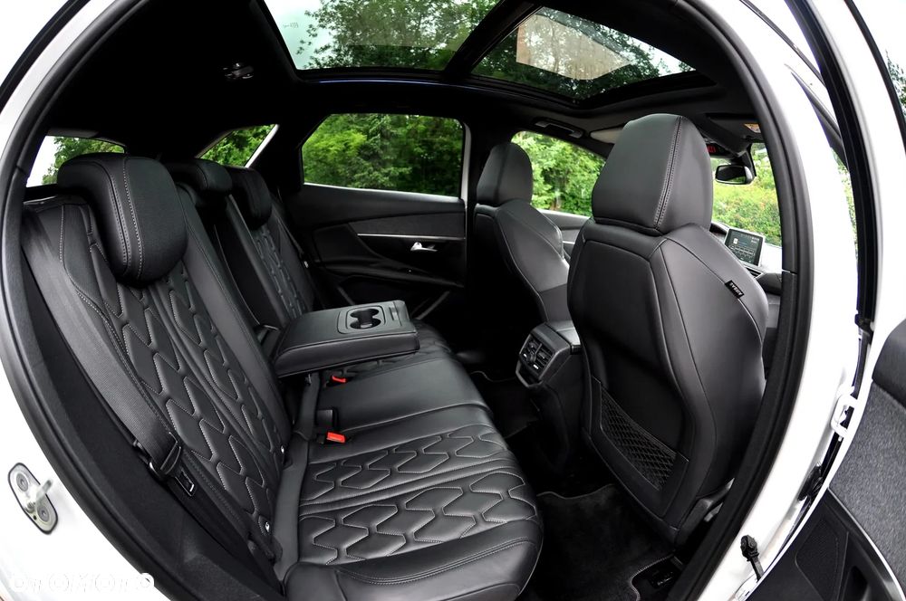 Peugeot 3008 1.2 PureTech Allure S&S - 25