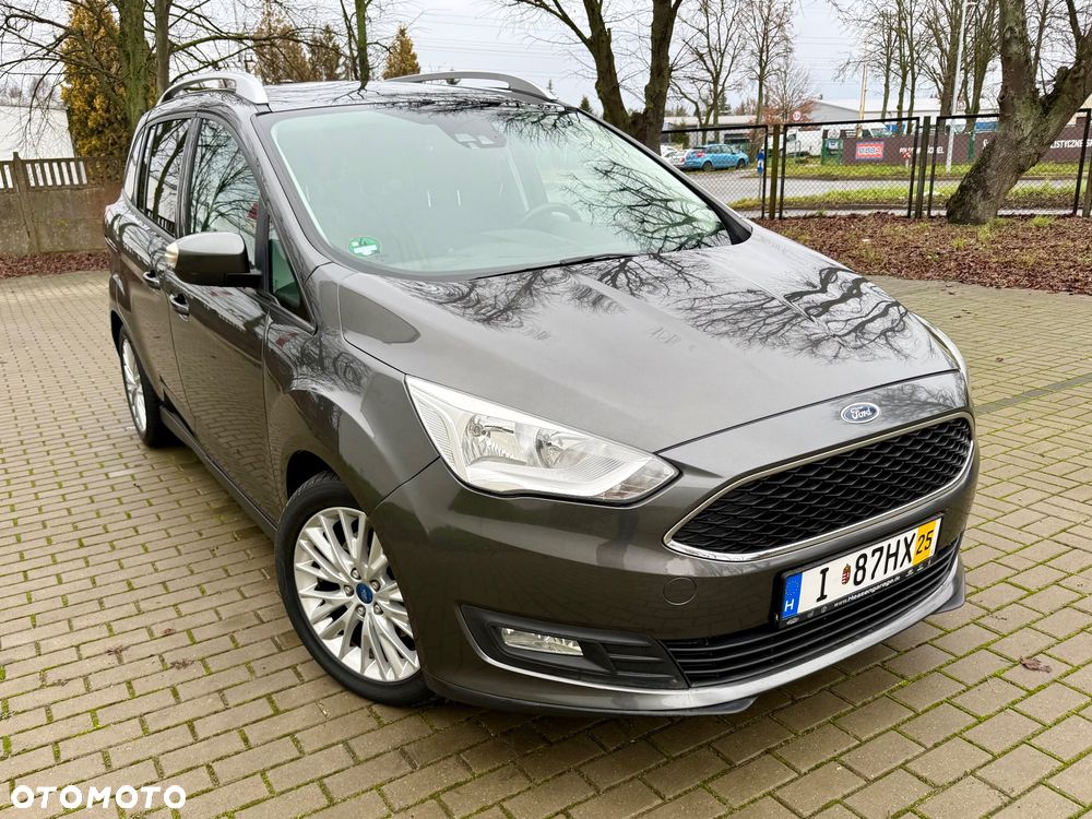 Ford Grand C-MAX - 29