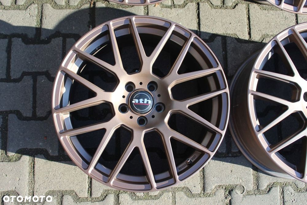 WHEELWORLD 19cali 5x114,3 ET45 8,5J - 5