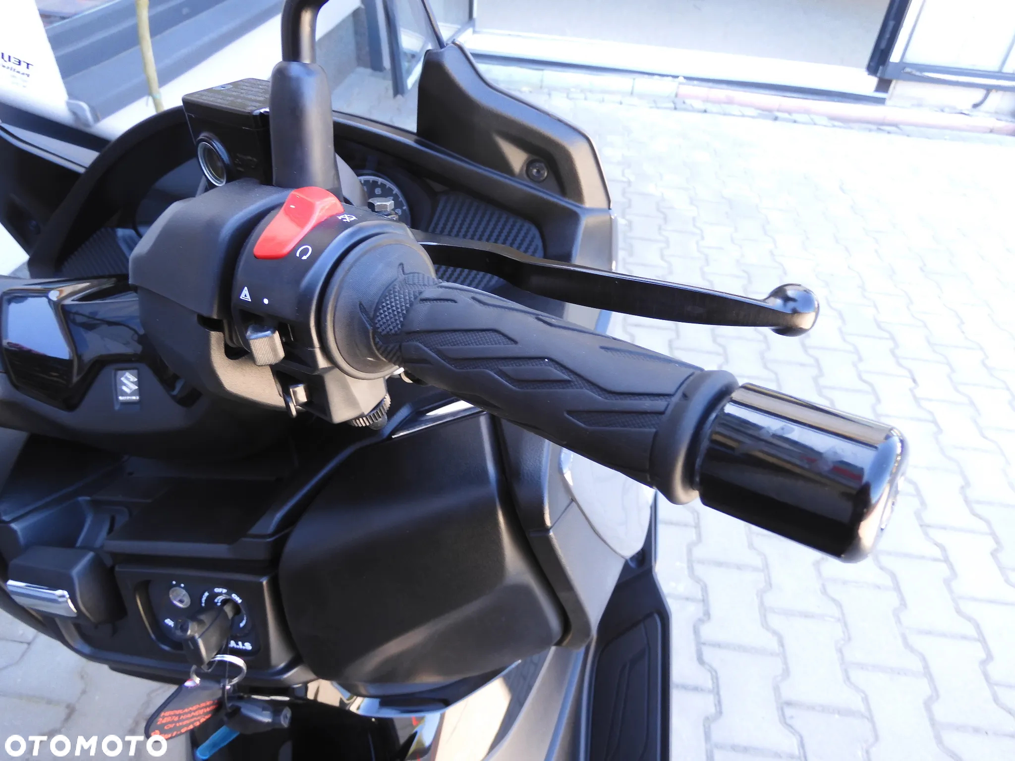 Suzuki Burgman - 14