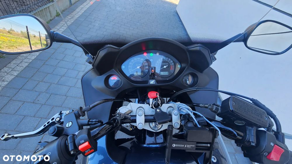 Honda CBF - 2