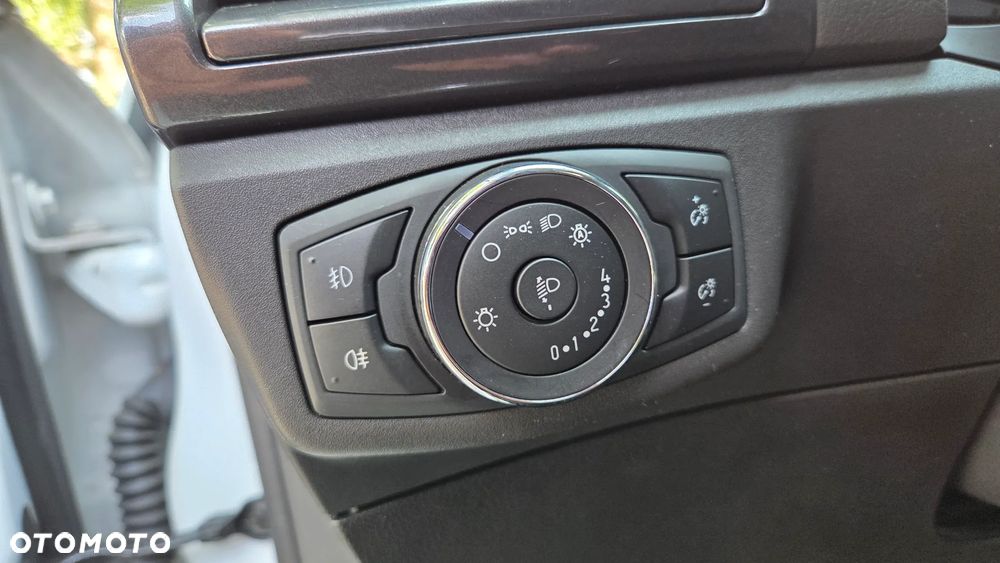 Ford Mondeo 2.0 EcoBlue Titanium - 23