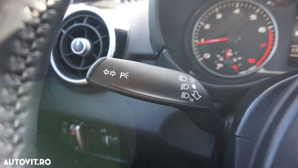 Audi A1 1.2 TFSI Ambition - 17