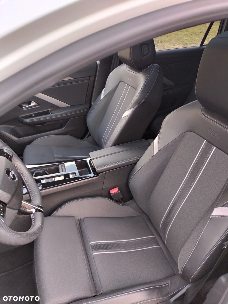 Opel Astra 1.2 Turbo Automatik GS Line - 18