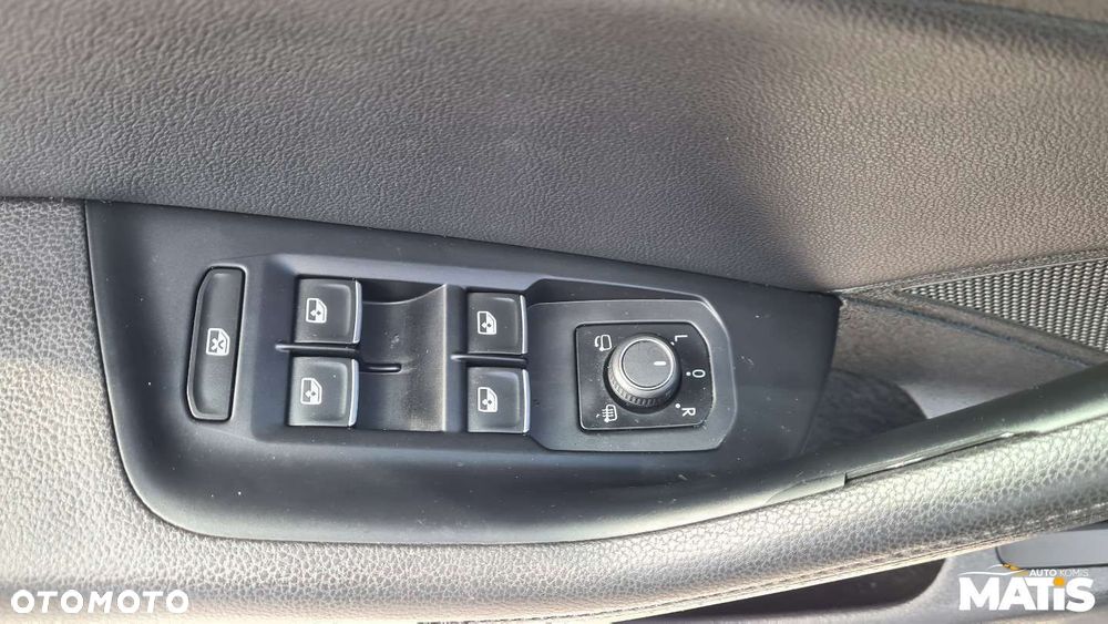 Volkswagen Passat - 26