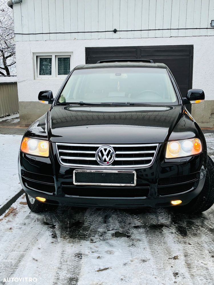 Volkswagen Touareg - 1