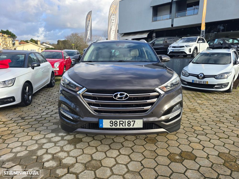 Hyundai Tucson 1.7 CRDi Executive - 2