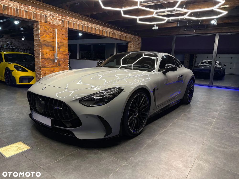Mercedes-Benz AMG GT - 1