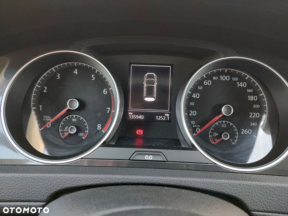 Volkswagen Golf - 20