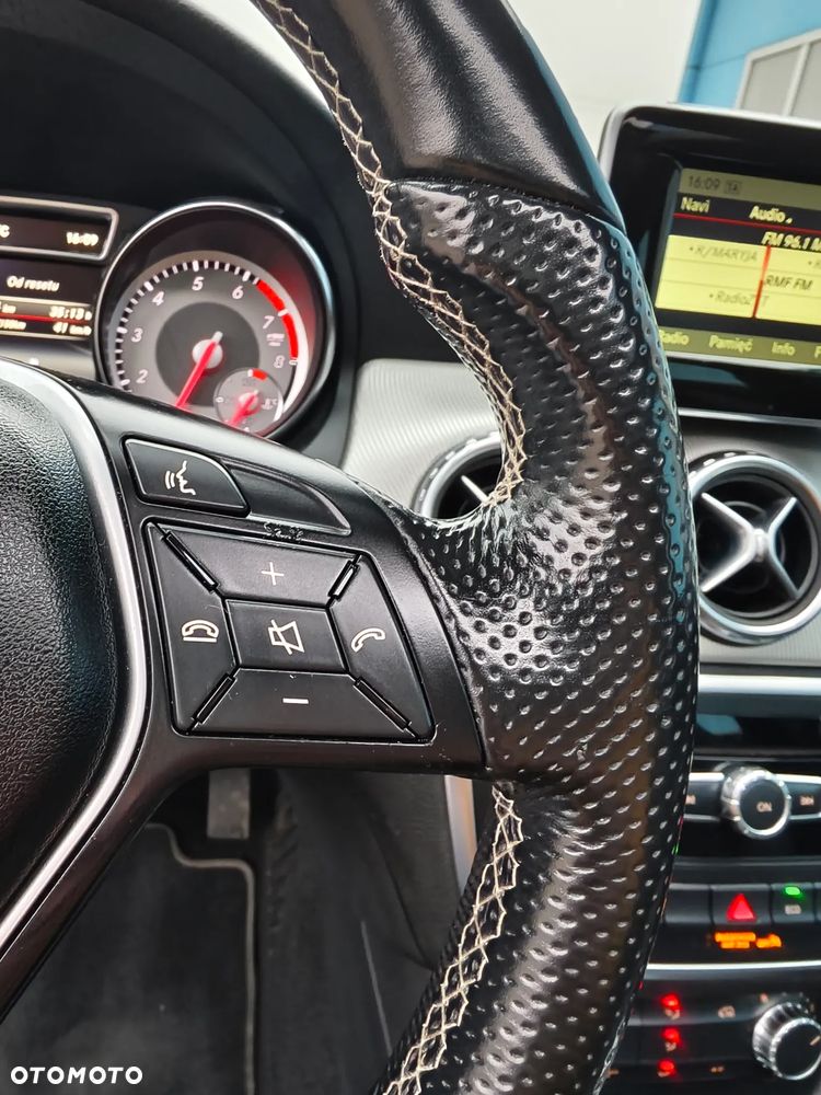 Mercedes-Benz GLA 200 Edition 1 - 22