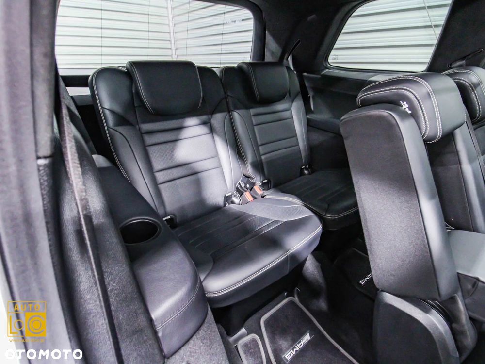 Mercedes-Benz GLS - 12
