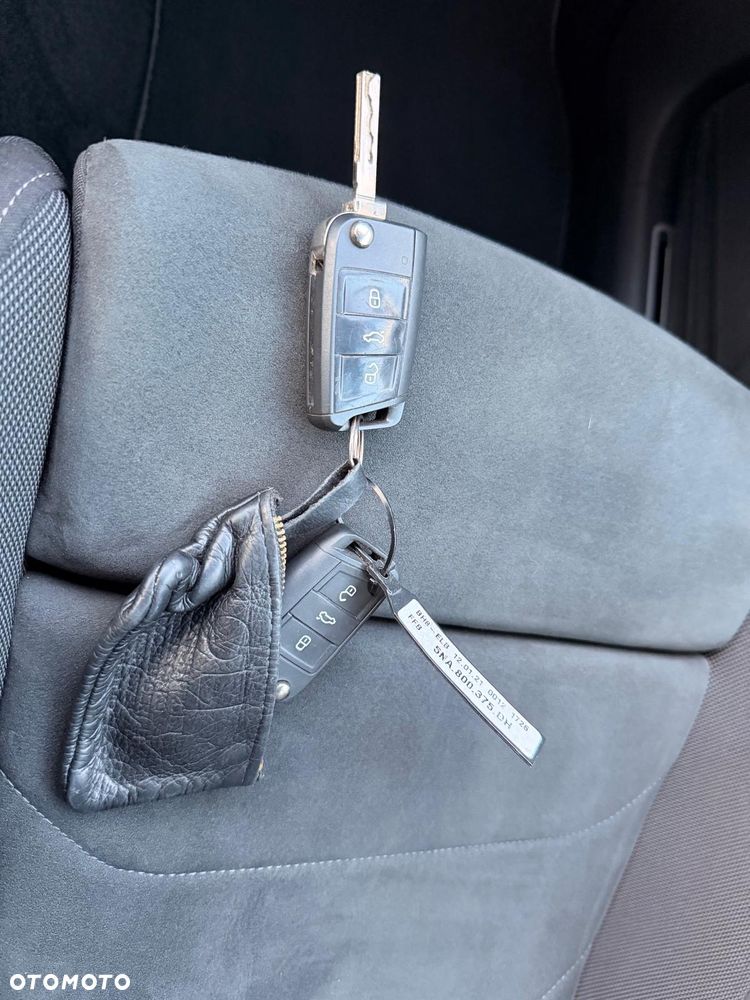 Volkswagen Tiguan 2.0 TDI SCR 4MOTION BlueMotion Technology DSG Exclusive - 26