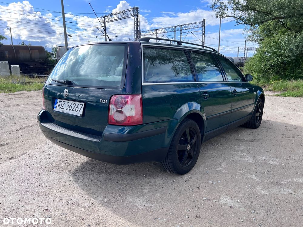 Volkswagen Passat 1.9 TDI Basis - 3