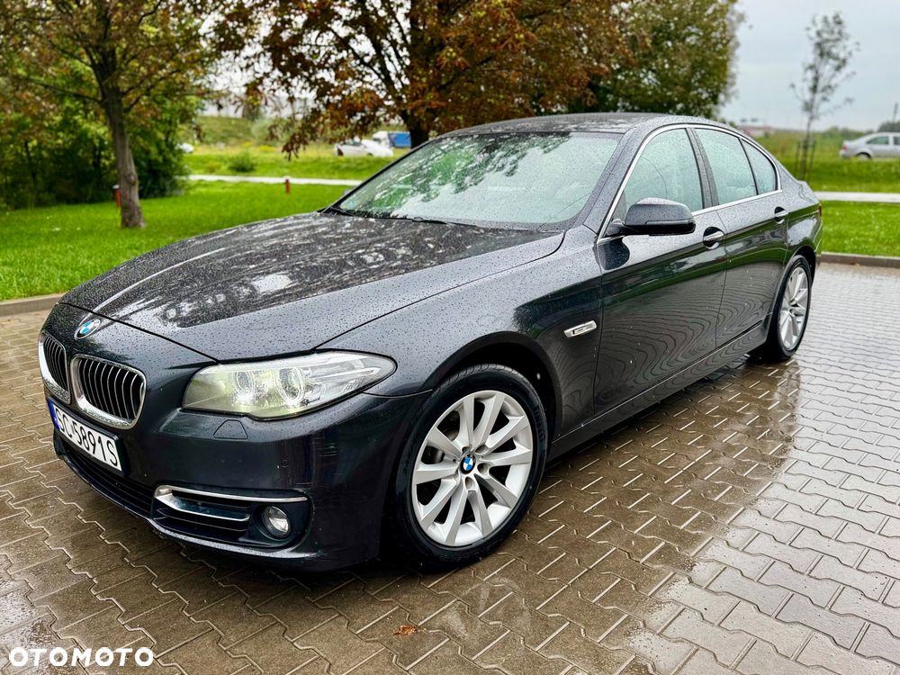 BMW Seria 5 520d xDrive Luxury Line - 1