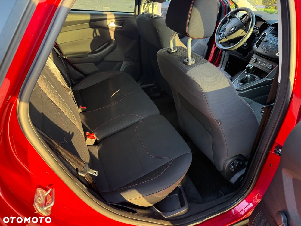 Ford Focus 1.5 EcoBoost Trend ASS - 14