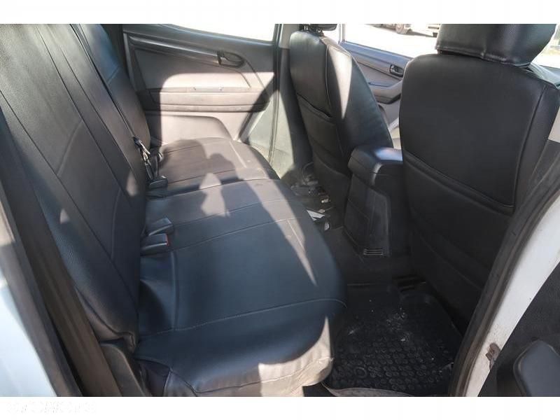 Isuzu D-Max - 38