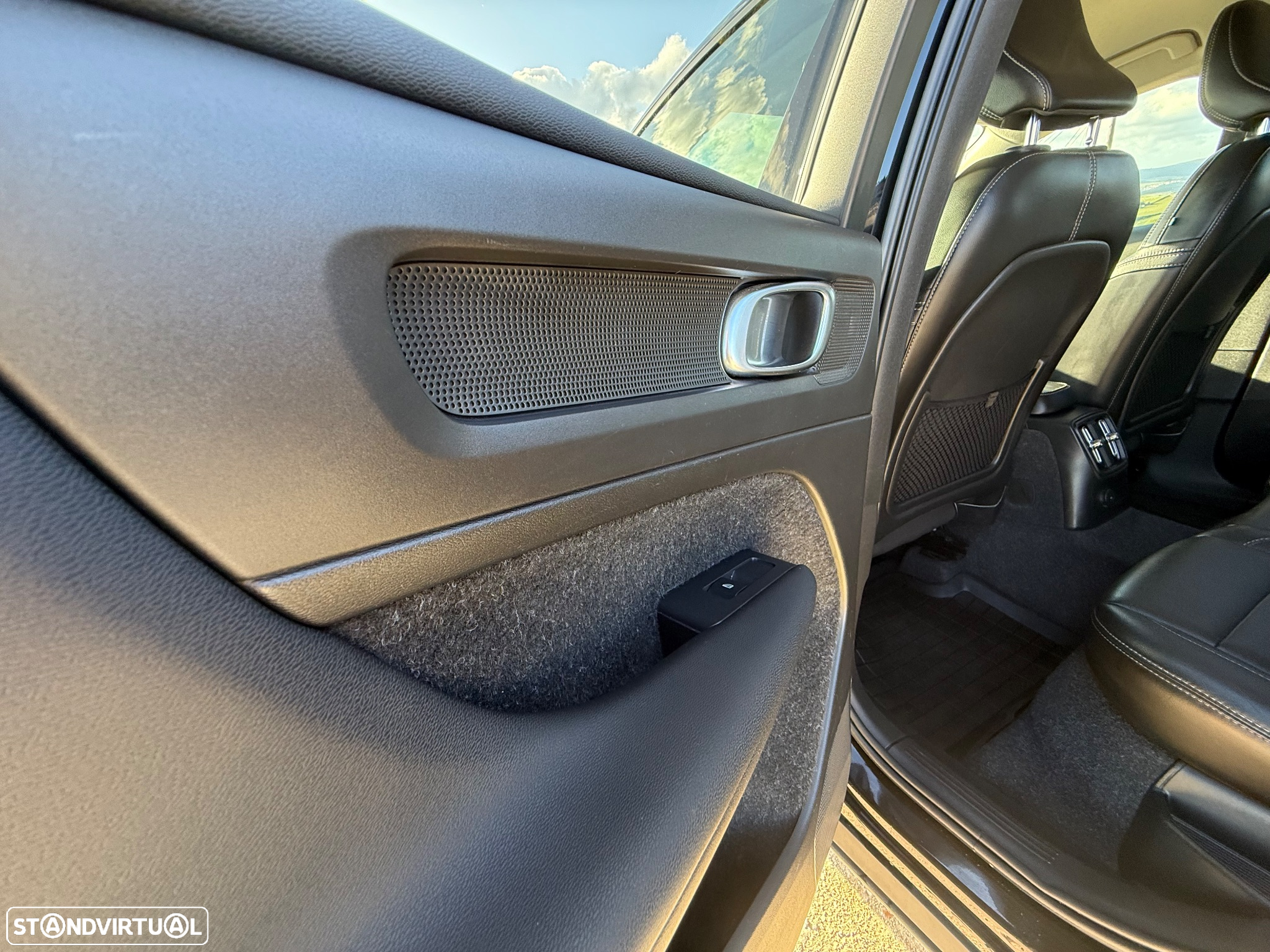 Volvo XC 40 1.5 T5 PHEV Inscription - 19