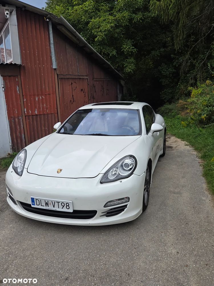Porsche Panamera 4S - 3