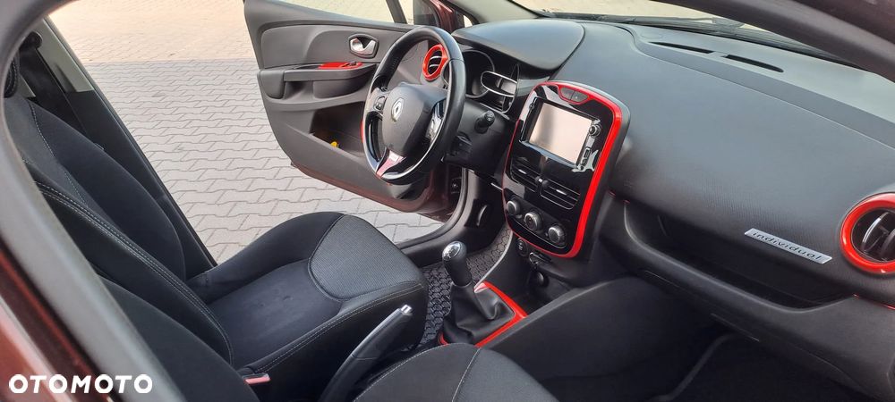 Renault Clio - 14