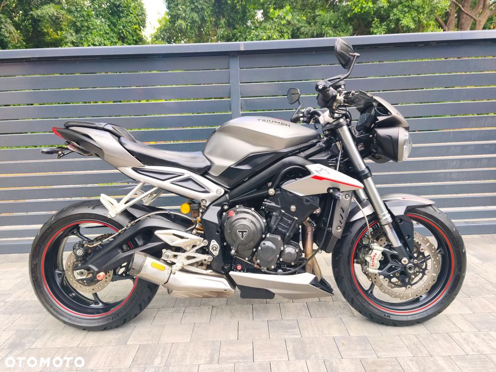 Triumph Street Triple - 17