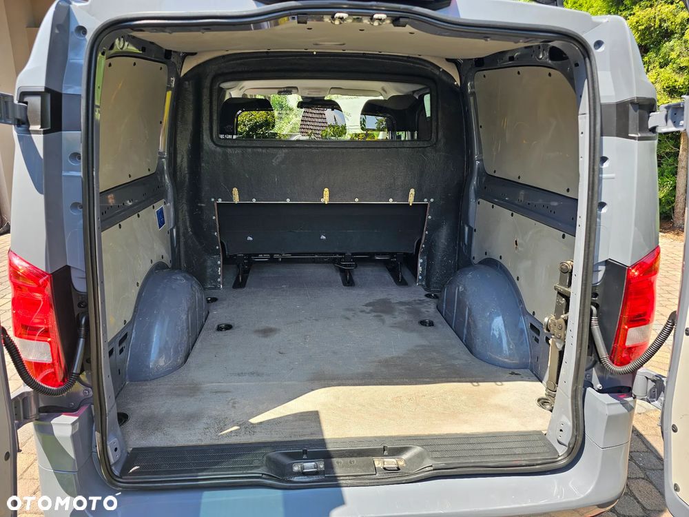 Mercedes-Benz Vito - 13