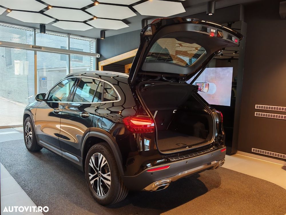 Mercedes-Benz GLA 180 d Aut. - 15