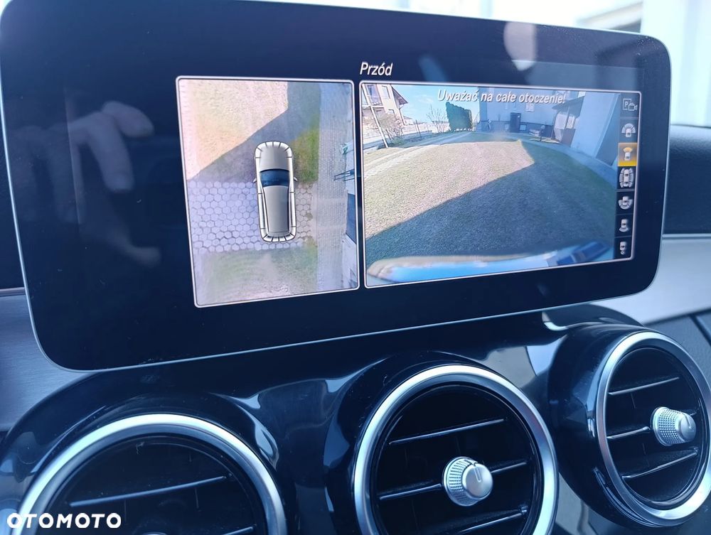 Mercedes-Benz Klasa C 300 d 9G-TRONIC - 35