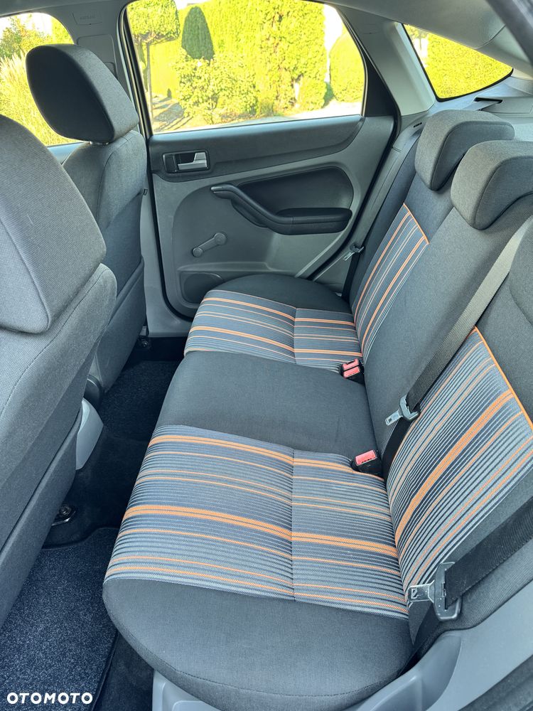 Ford Focus - 15