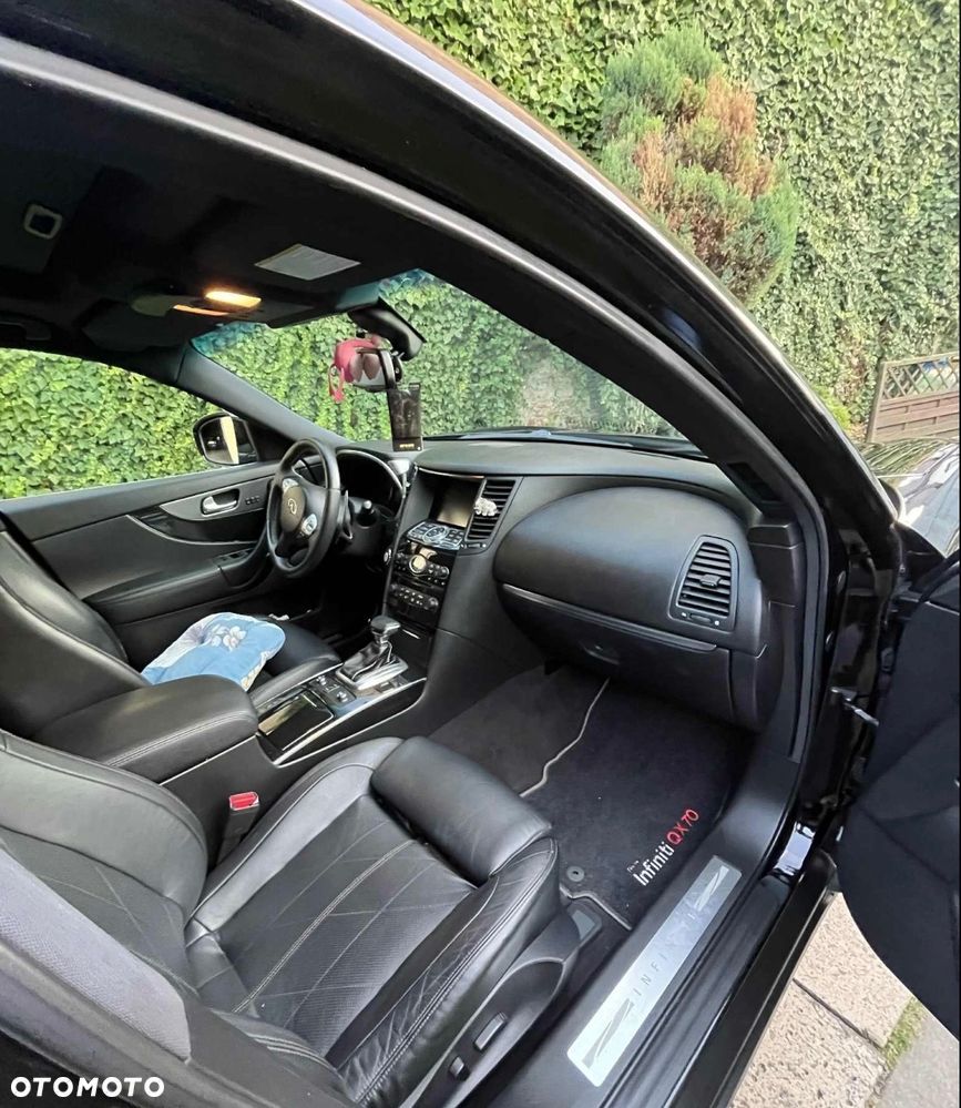 Infiniti FX FX30d S - 9