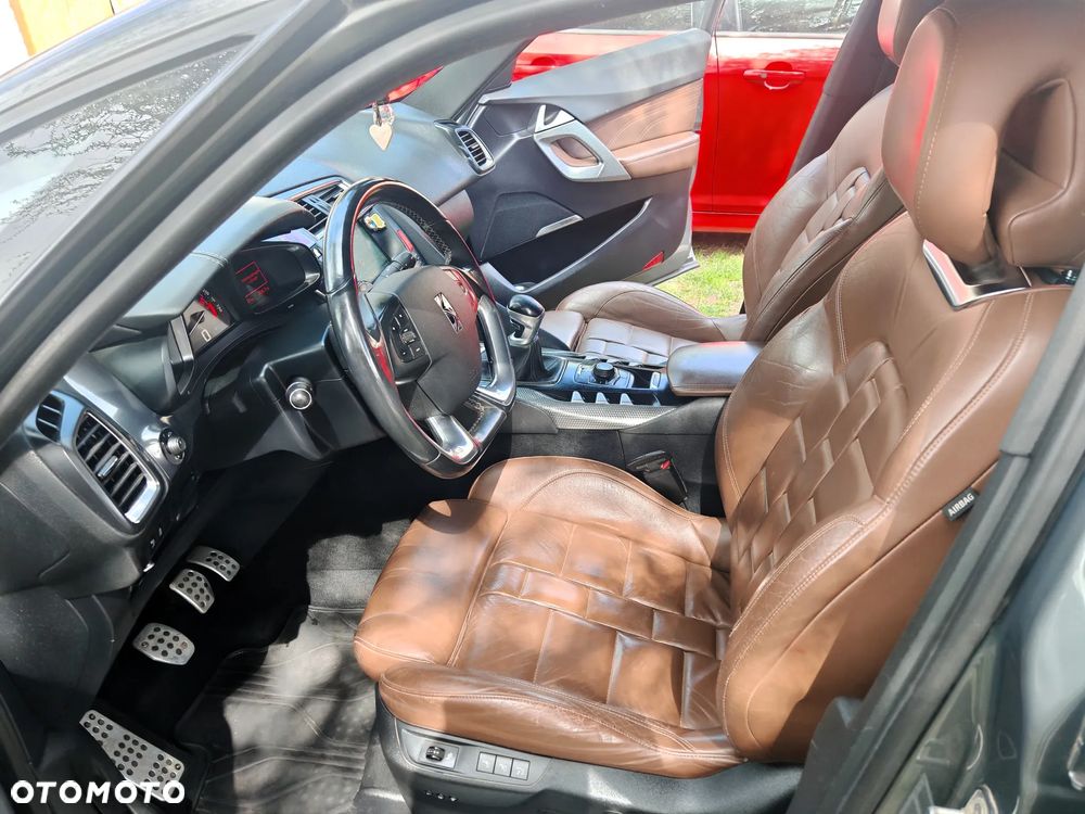 Citroën DS5 2.0 HDi SportChic - 2