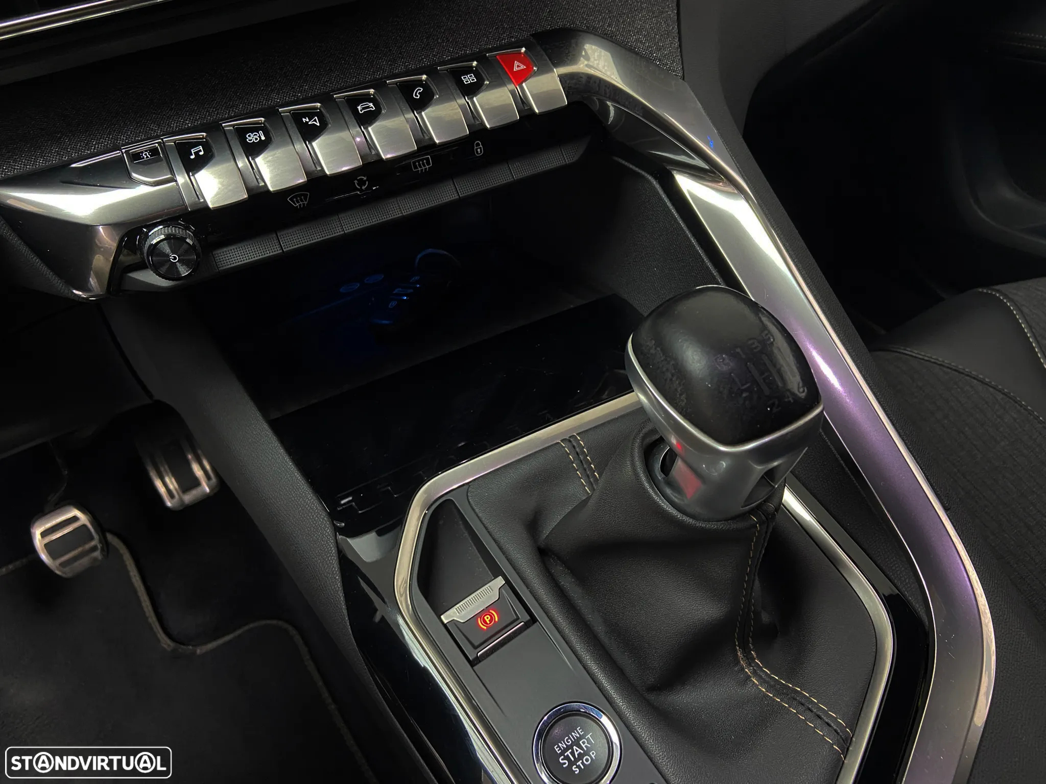 Peugeot 3008 1.2 PureTech GT Line - 24