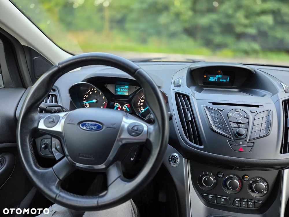 Ford Kuga - 27
