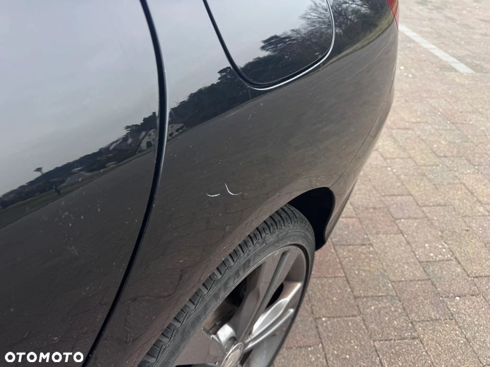 Mercedes-Benz CLA 180 7G-DCT Urban - 11