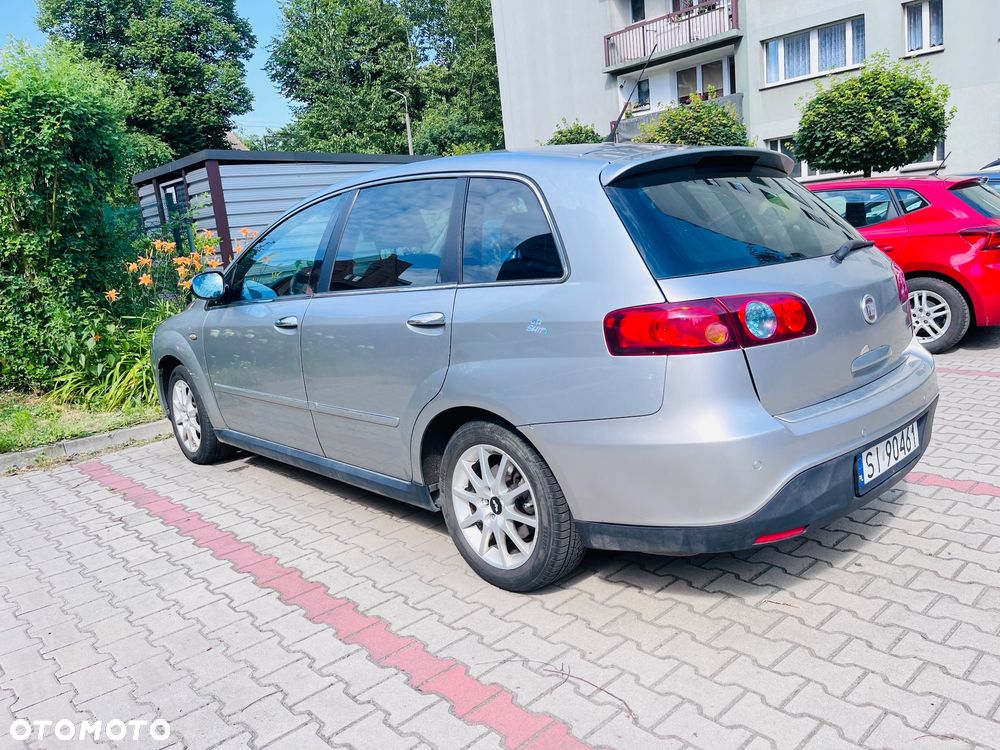 Fiat Croma 1.9 JTD Dynamic - 4