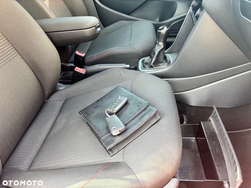 Volkswagen Polo 1.2 TSI (Blue Motion Technology) SOUND - 15