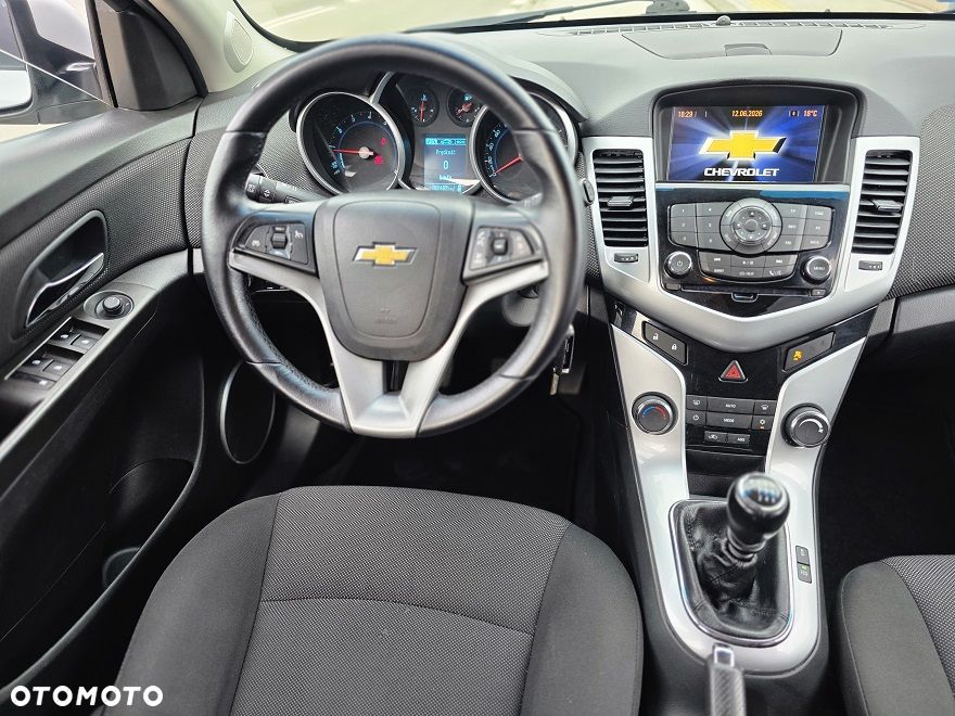 Chevrolet Cruze 1.4T LT+ - 26