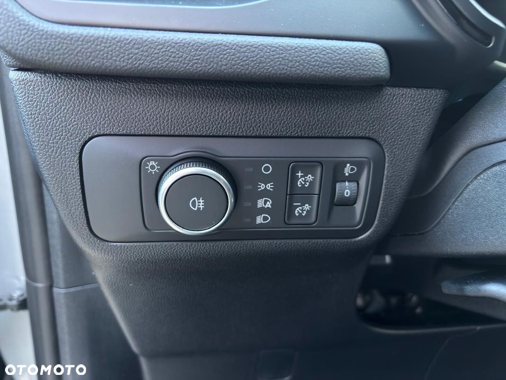Ford Kuga - 18