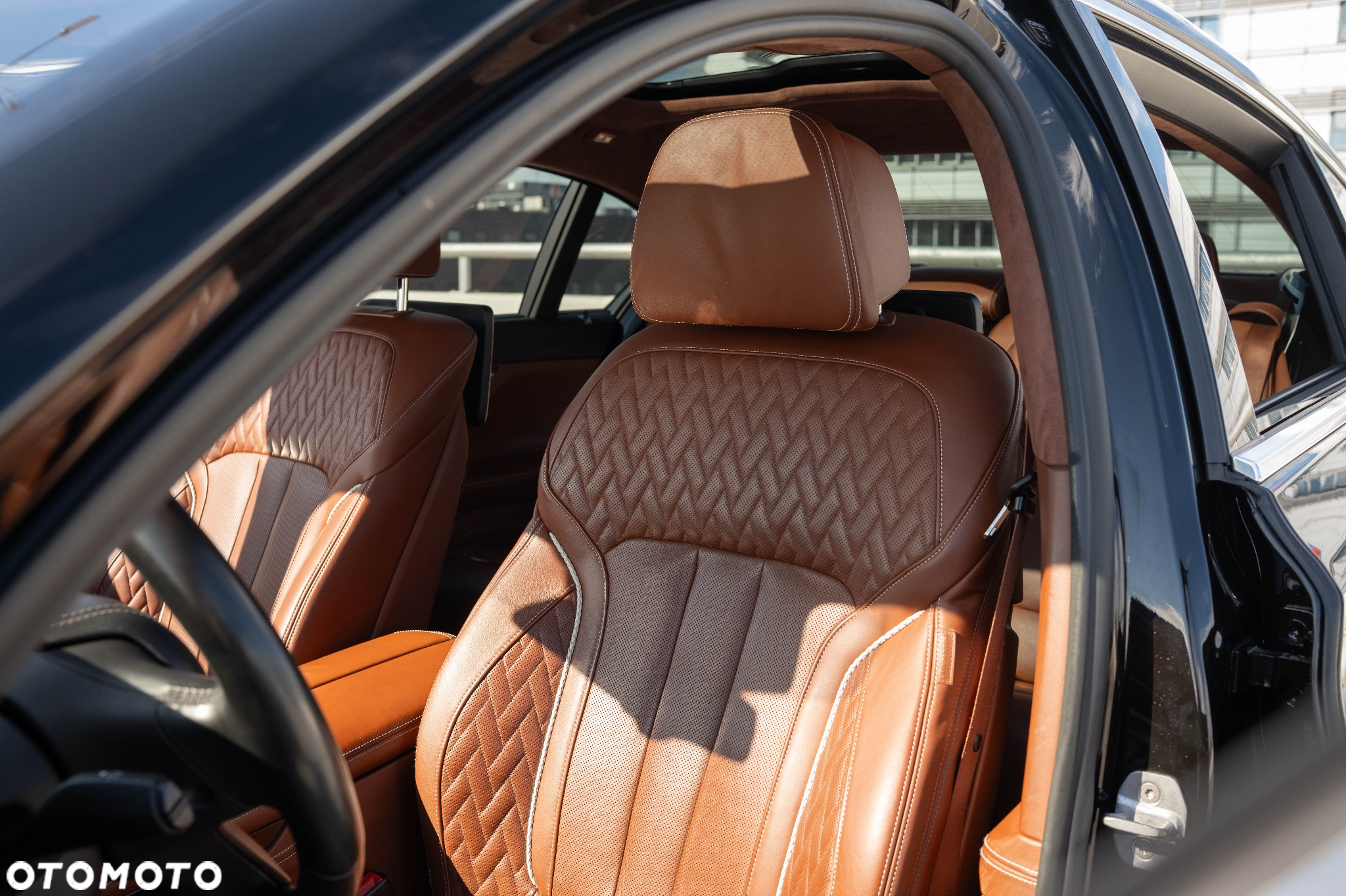 BMW Seria 7 750Li xDrive - 22