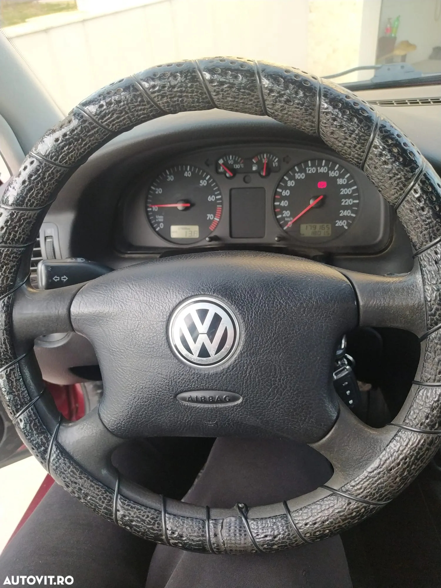 Volkswagen Passat 1.6 Comfortline - 3