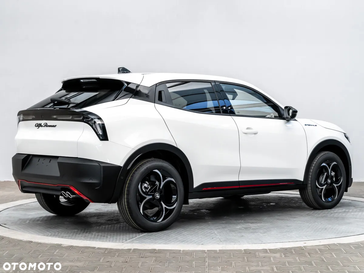 Alfa Romeo Junior 1.2 mHEV Ibrida Speciale eDCT - 6
