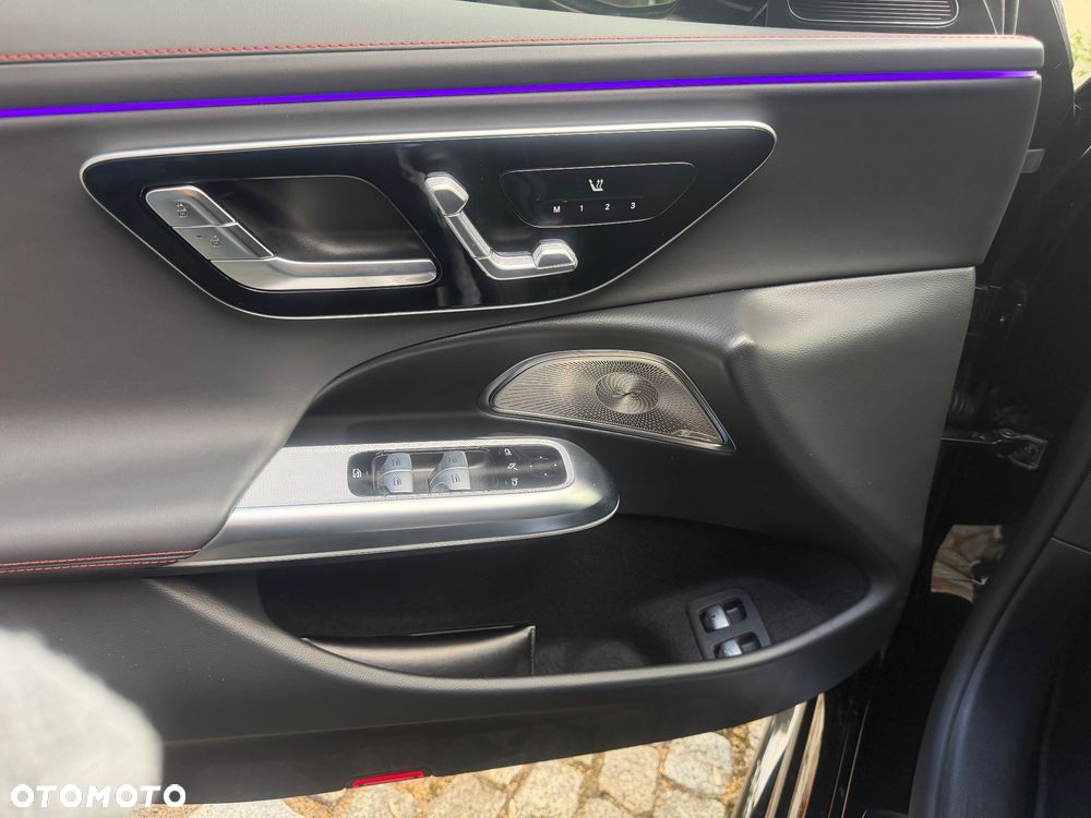 Mercedes-Benz Klasa E AMG 53 4Matic+ AMG SPEEDSHIFT TCT 9G - 8