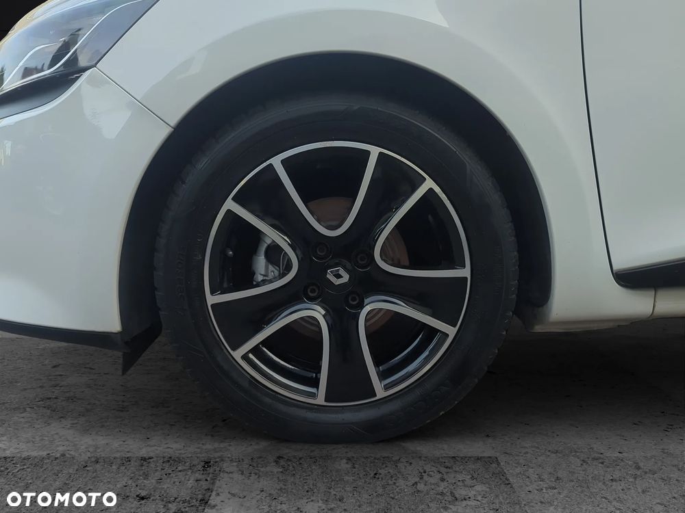 Renault Clio TCe 90 Luxe - 28