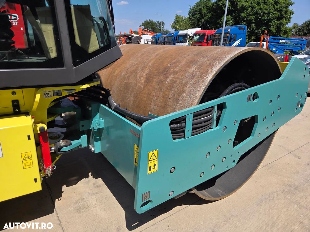 Ammann ARS110, 14,7tone, 25ore-NEFOLOSIT, latime rola 2,1m, motor Deutz 135CP, Declaratie CE, produs in GERMANIA, garantie 1 an, Aer cond, Antifurt, lung 5,9m, FULL OPTION, posibilitate leasing 4 ani, PROMOTIE 84.900 EUR+Tva - 15